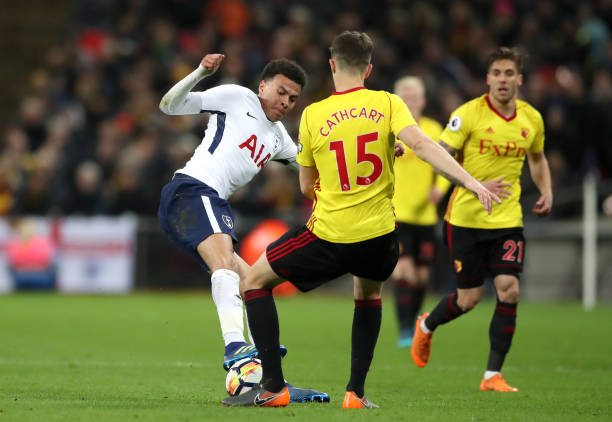 她是昙花一 她是昙花一